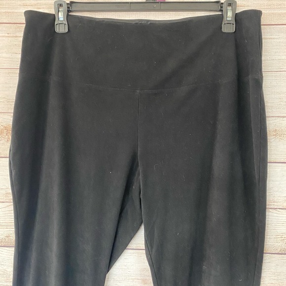 Ruby Ribbon Black Faux Moleskin Stretch Crop Leggings 3XL - Picture 2 of 5